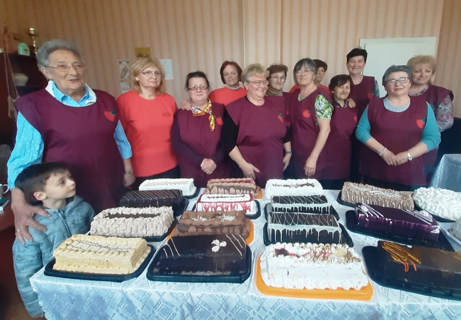 Udruženje žena "Vidovdan" iz Crepaje održale tradicionalnu "Tortijadu"