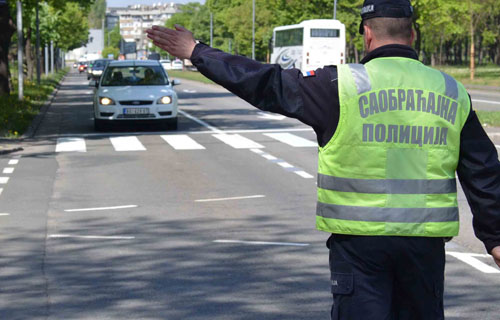 MUP: Zbog nasilničke vožnje  isključena   tri vozila u Alibunaru