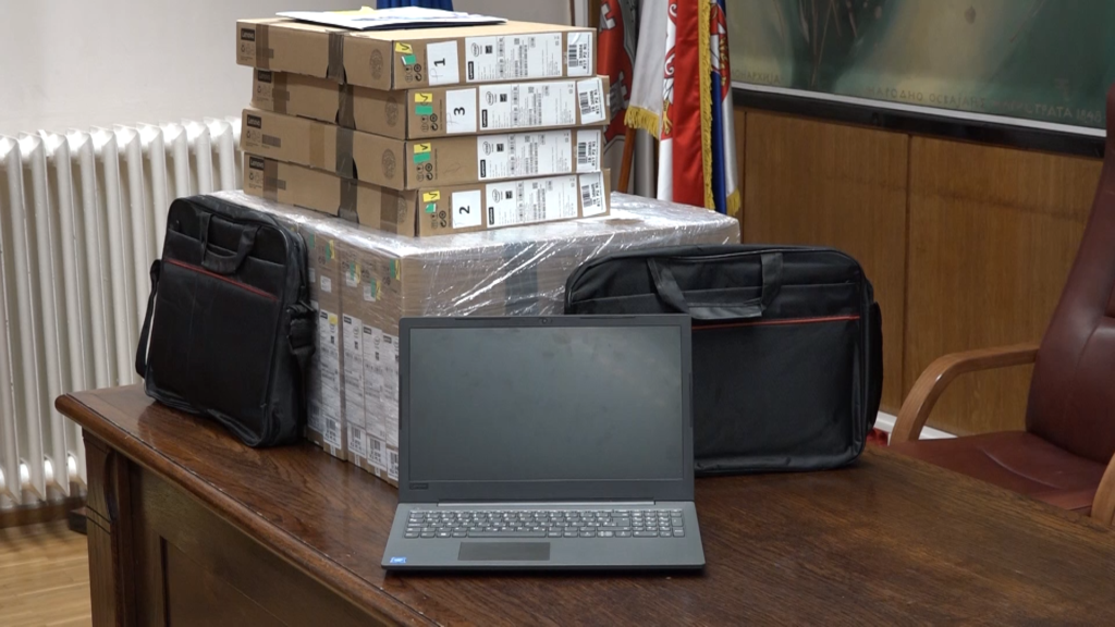 Donacija Ministarstva državne uprave i lokalne samouprave: Dvadeset laptopova Gradu Pančevu