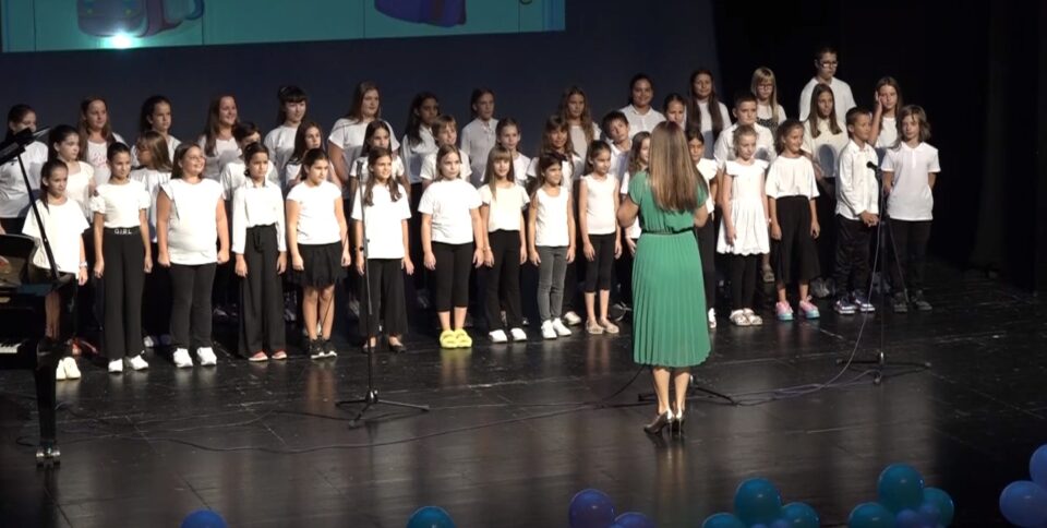 Održana svečana priredba Muzičke škole "Jovan Bandur" za đake prvake